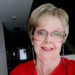 Meet your Posher, Sandy